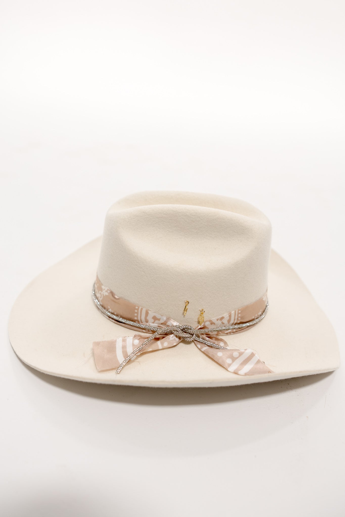 Womens Pearl Pre-Made