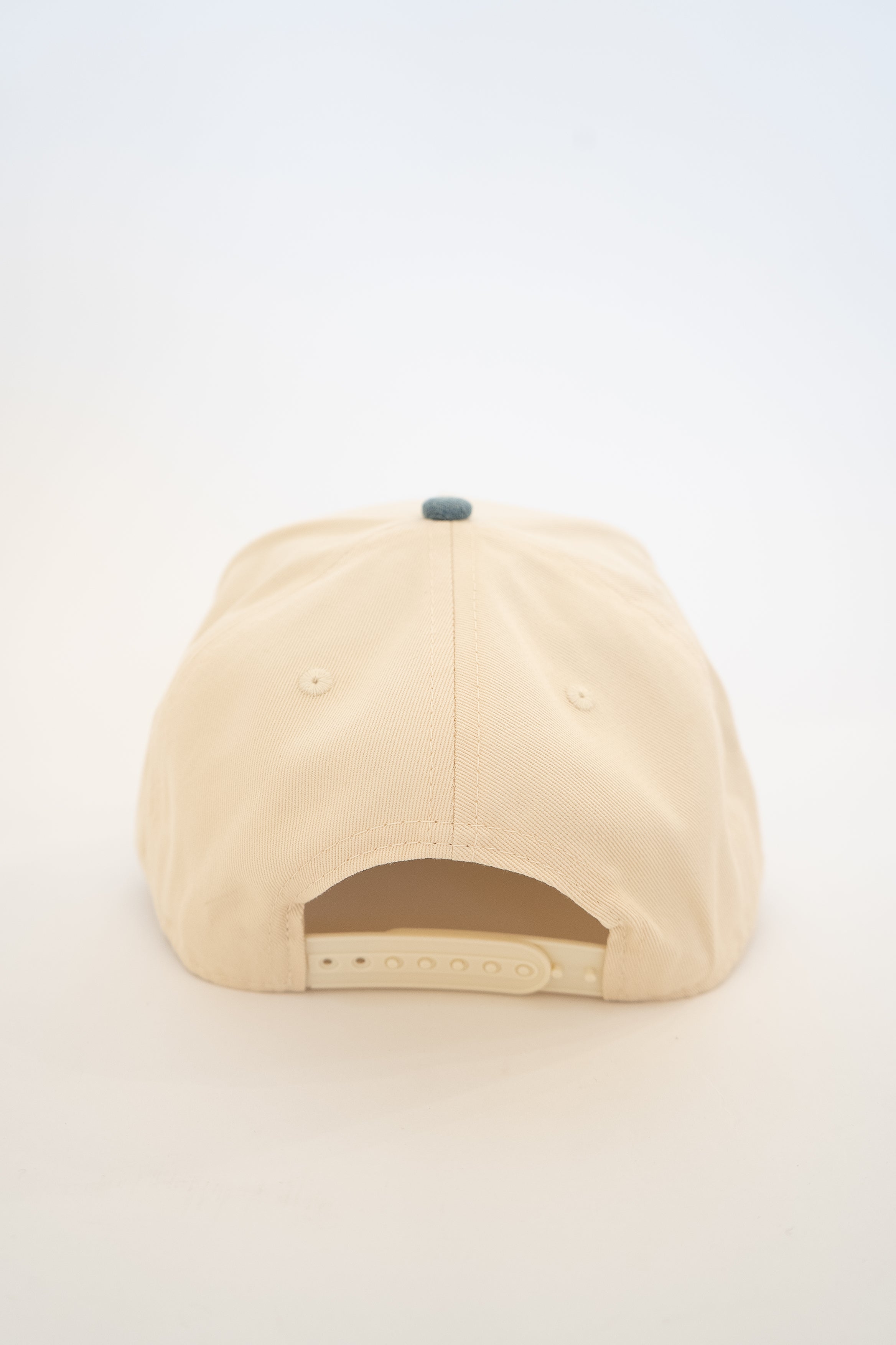 Born To Yap Forced To Work Cheetah Canvas Trucker