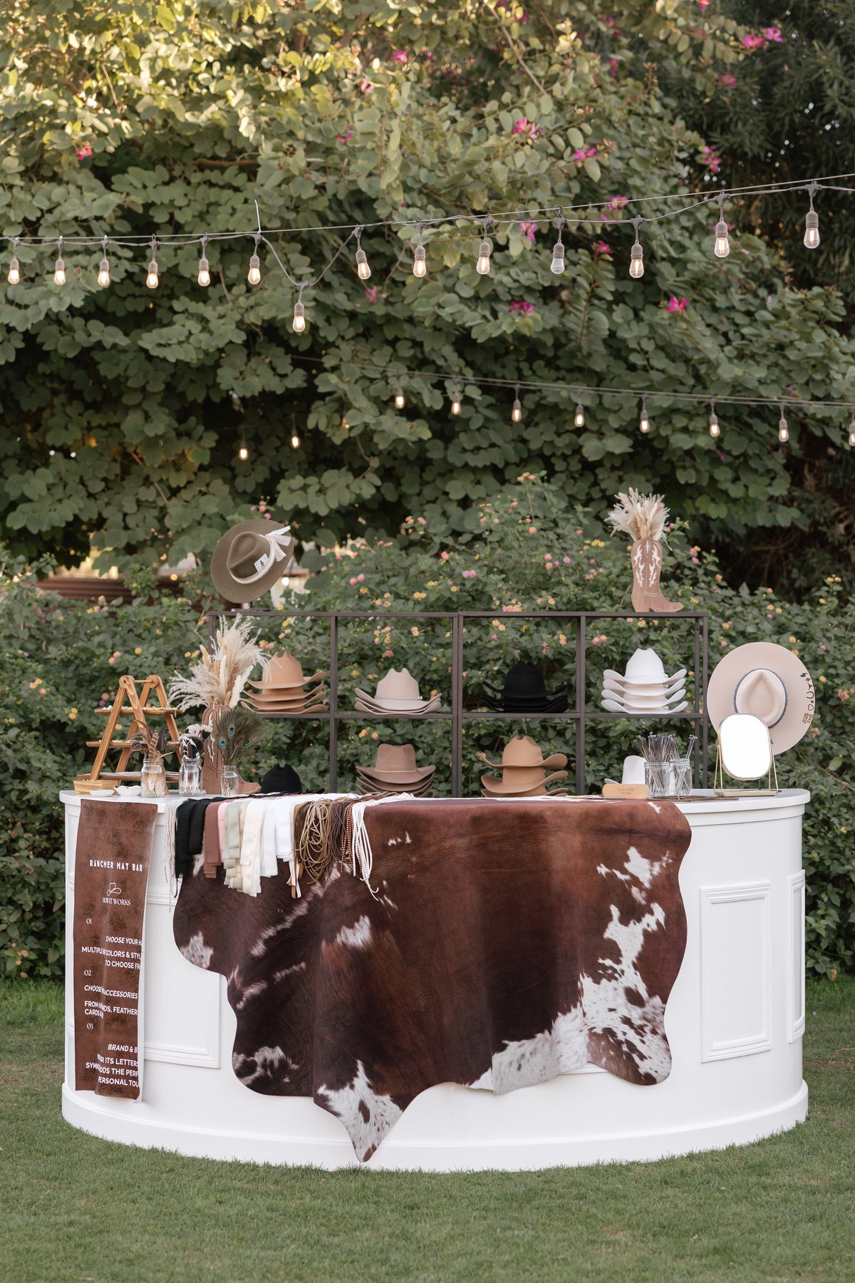 Rancher Hat Bar | Unique Western Wedding Entertainment